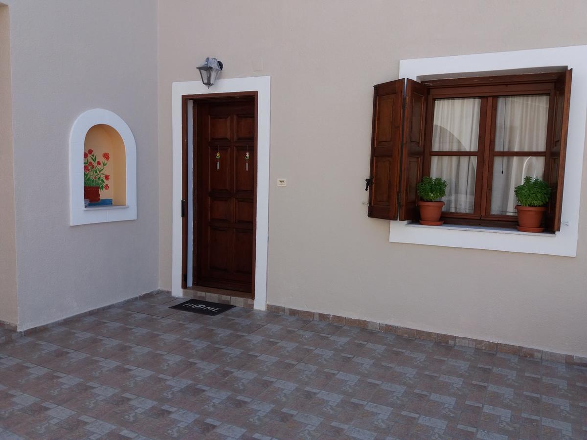 Appartamento George Myrties Esterno foto